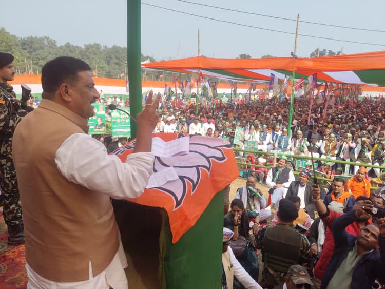 Madhubani News : सभी सीट जीतने के लिए कार्यकर्ता है एकजुट : संजय झा