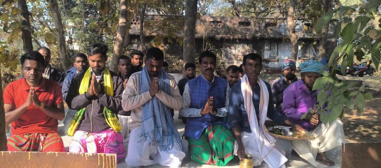 जाहेरथान में हुई माघ पूजा, बिनीलाल टुडू बने नये दिसोम मांझी