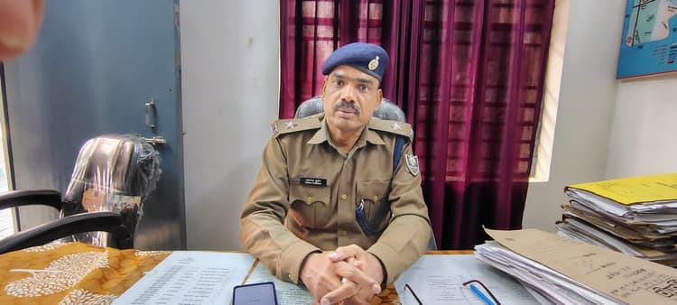 अकमल बने गम्हरिया थानाध्यक्ष