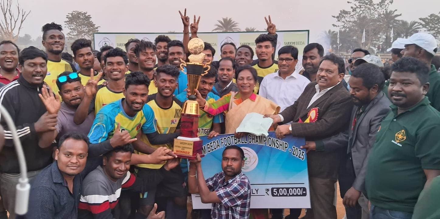 रांची के दीपक ब्रदर्स ने जीता सारजोम बेड़ा फुटबाॅल टूर्नामेंट