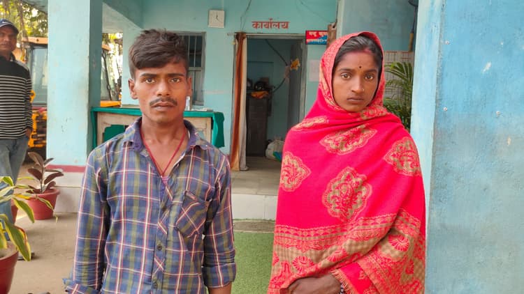 पुरानी रंजिश में दंपति के साथ मारपीट