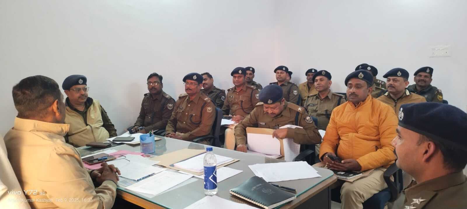 Bhagalpur news वारंटी, कुर्की व लंबित मामलों का शीघ्र निष्पादन सुनिश्चित करें