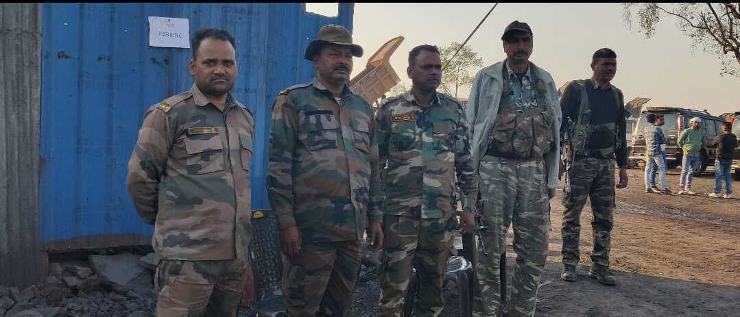 Dhanbad News: जीनागोड़ा हिंसक झड़प मामले में तीन केस दर्ज