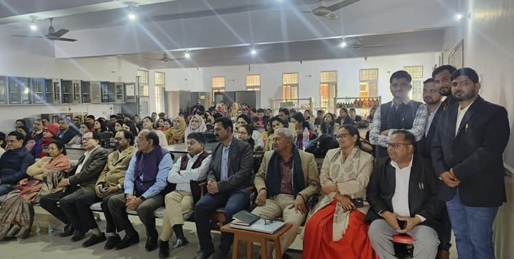 मछलियों के उपचार में औषधीय पौधों के प्रयोग की दी जानकारी