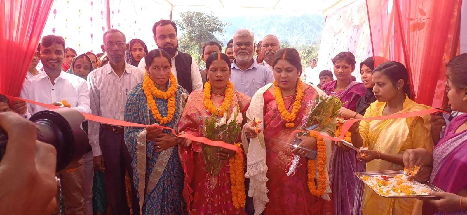 बच्चों ने सांस्कृतिक कार्यक्रम पेश कर मोहा मन