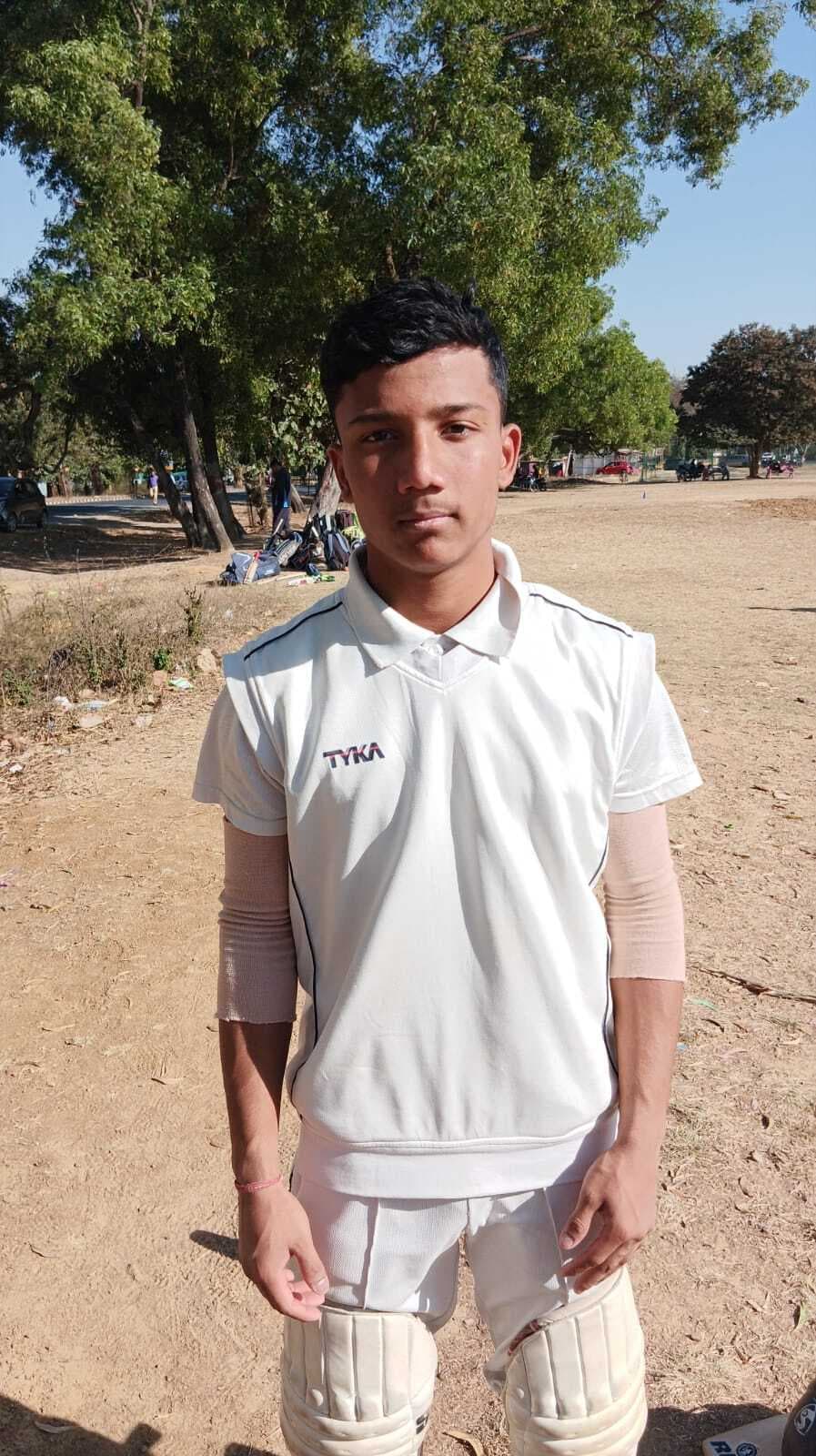 Cricket : संत जेवियर स्कूल व गुरुगोविंद सिंह स्कूल जीता