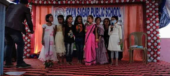 भव्यता के साथ मना ज्ञान सागर स्कूल का 8वां स्थापना दिवस