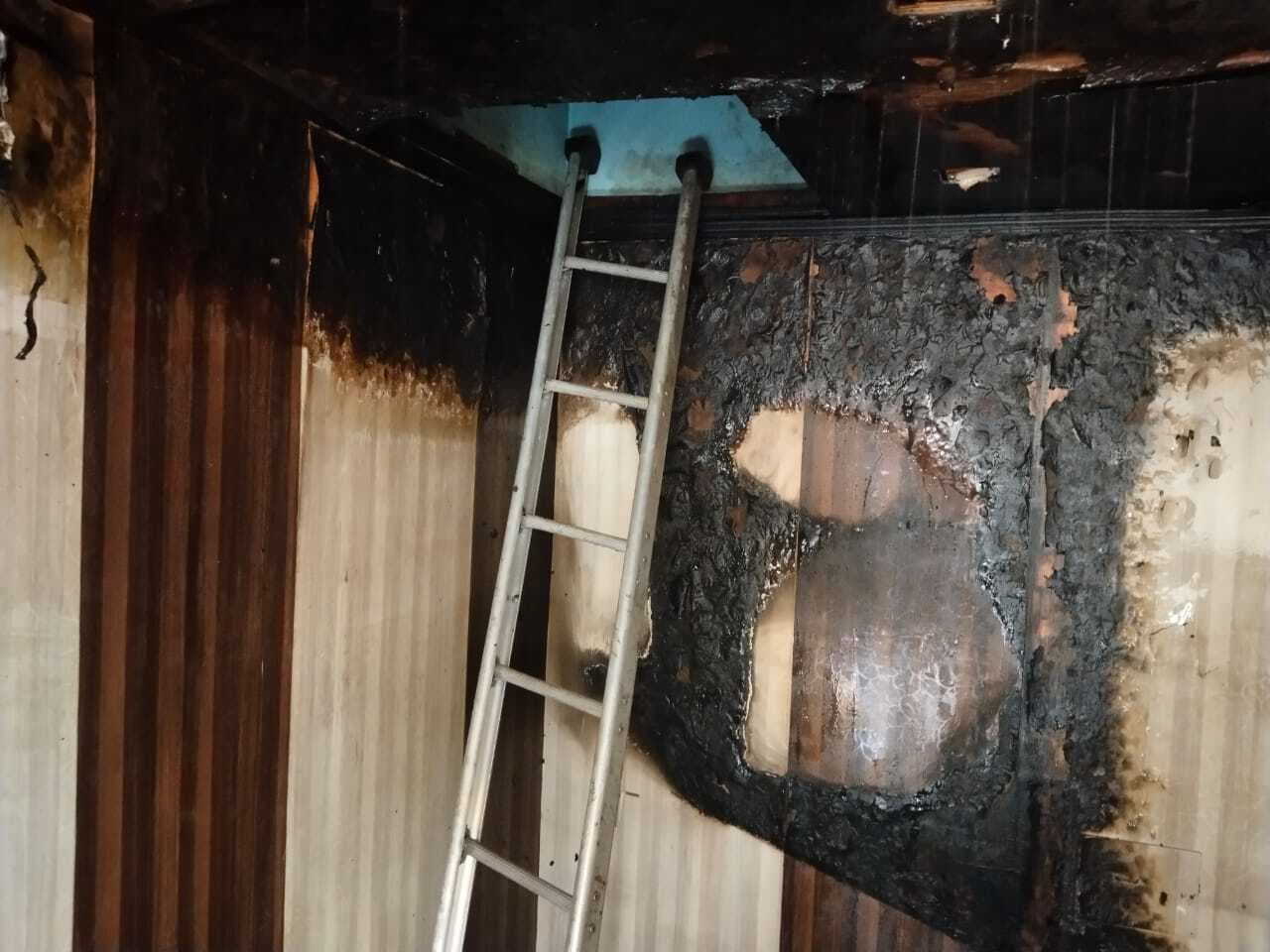 Jamshedpur News : गोलमुरी : जदयू नेता के कार्यालय में लगी आग, चार लाख का नुकसान