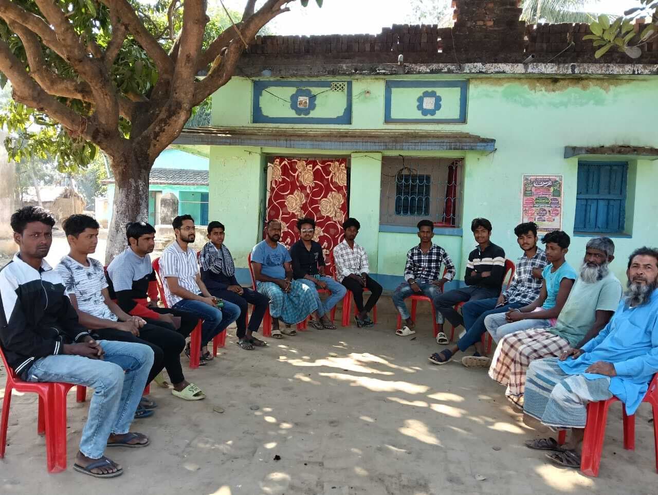 Lead News : गांव तक पहुंचने के लिए बने सड़क, गर्मी से पहले पेयजल की समस्याओं का हो समाधान