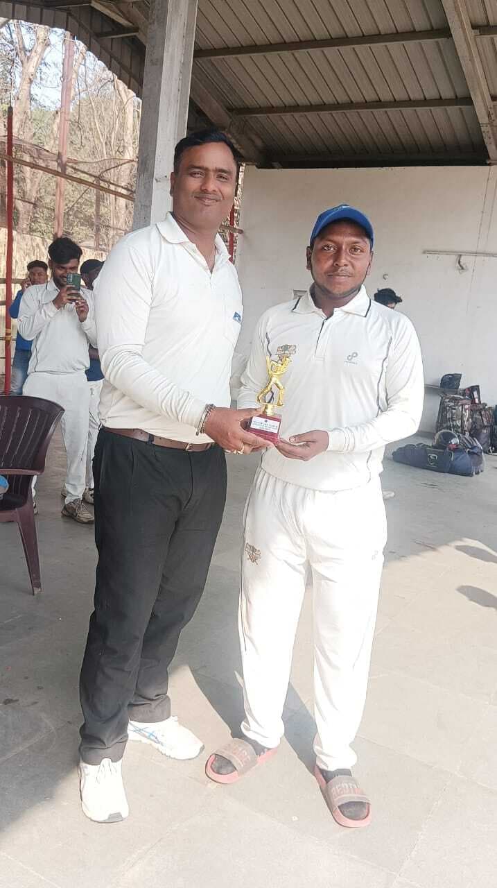 JSCA B DIVISION :  हिना एलायड ने नेशनल क्रिकेट क्लब को सात विकेट से हराया