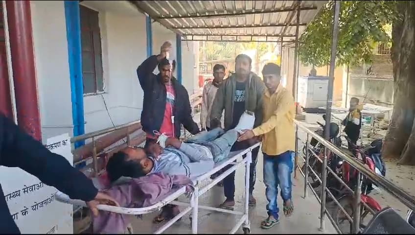 Deoghar News : सड़क दुर्घटनाओं में पांच लोग घायल