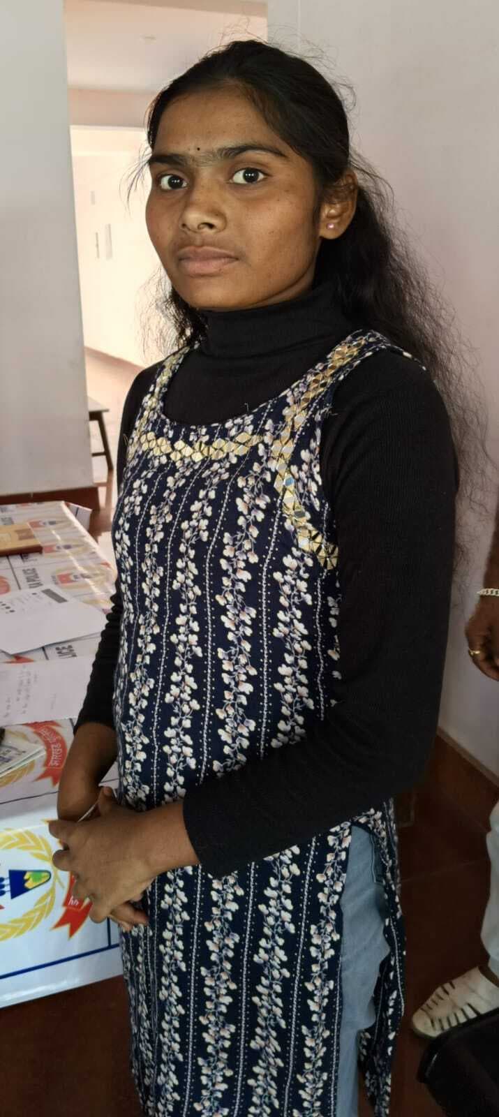 गाड़ी व एलसीडी फंसने का झांसा देकर 22 हजार की इगी