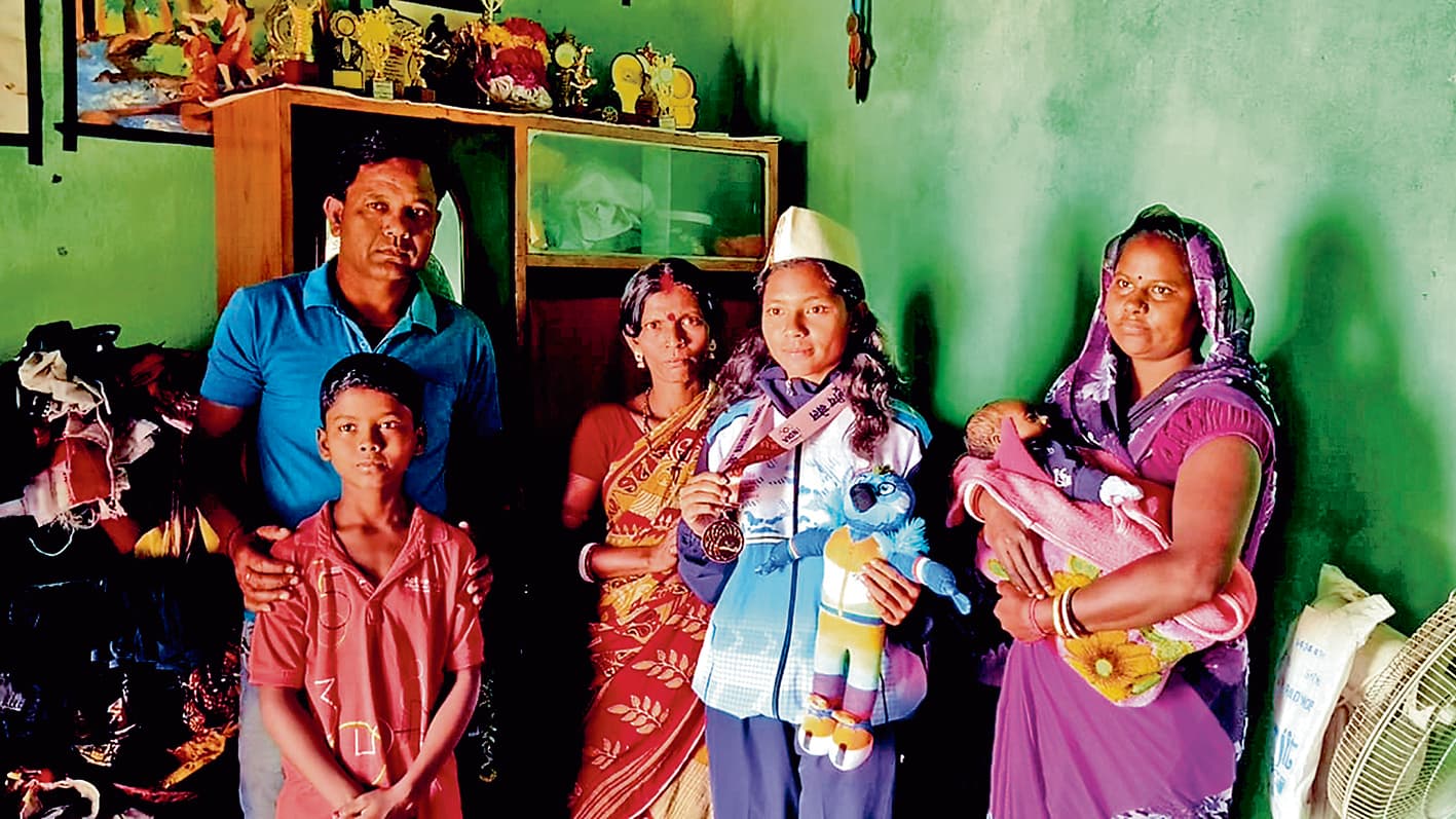 बहुला की एक बेटी ने महिला राष्ट्रीय फुटबॉल प्रतियोगिता में जीता कांस्य