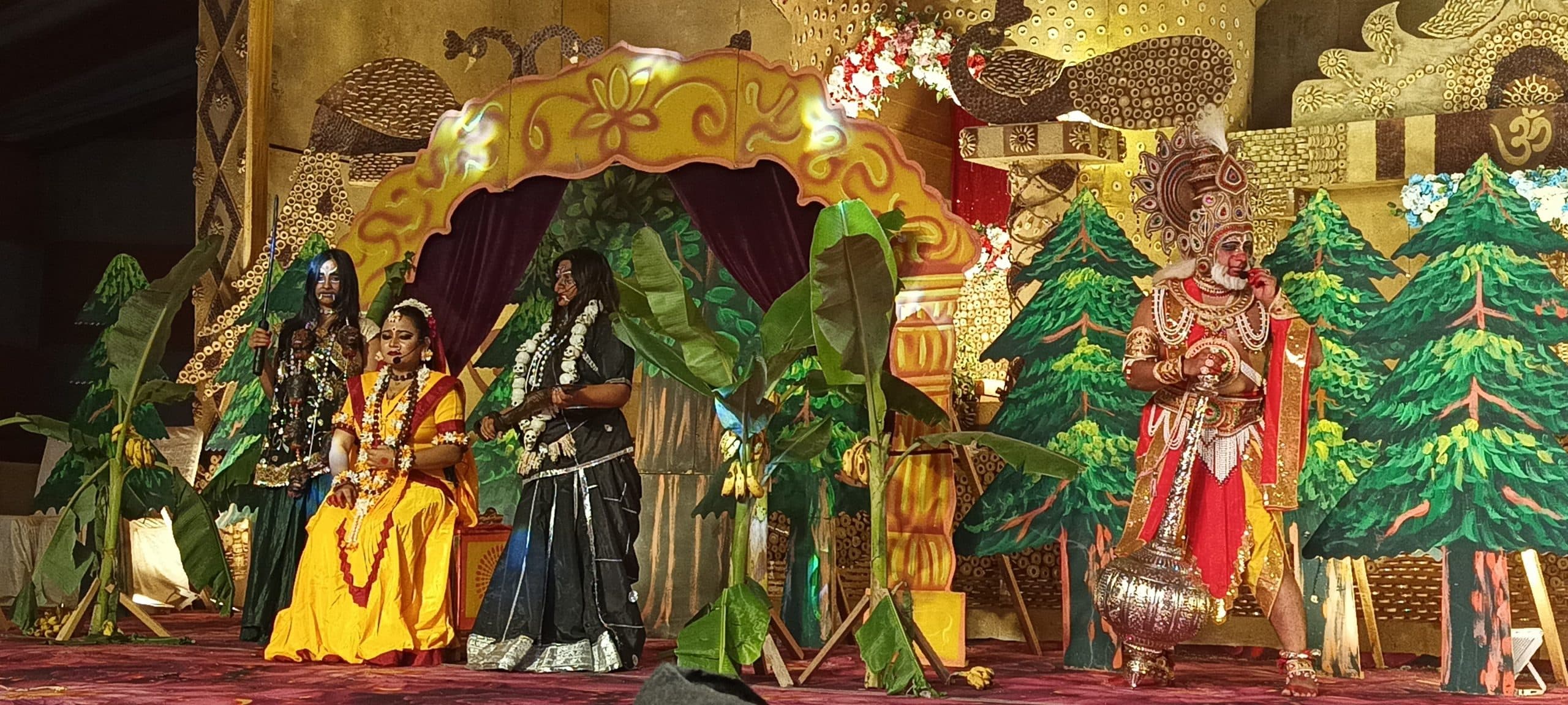 Dhanbad News: श्रीराम लिखी अंगूठी दिखाने पर सीता ने हनुमान को प्रभु का दूत माना