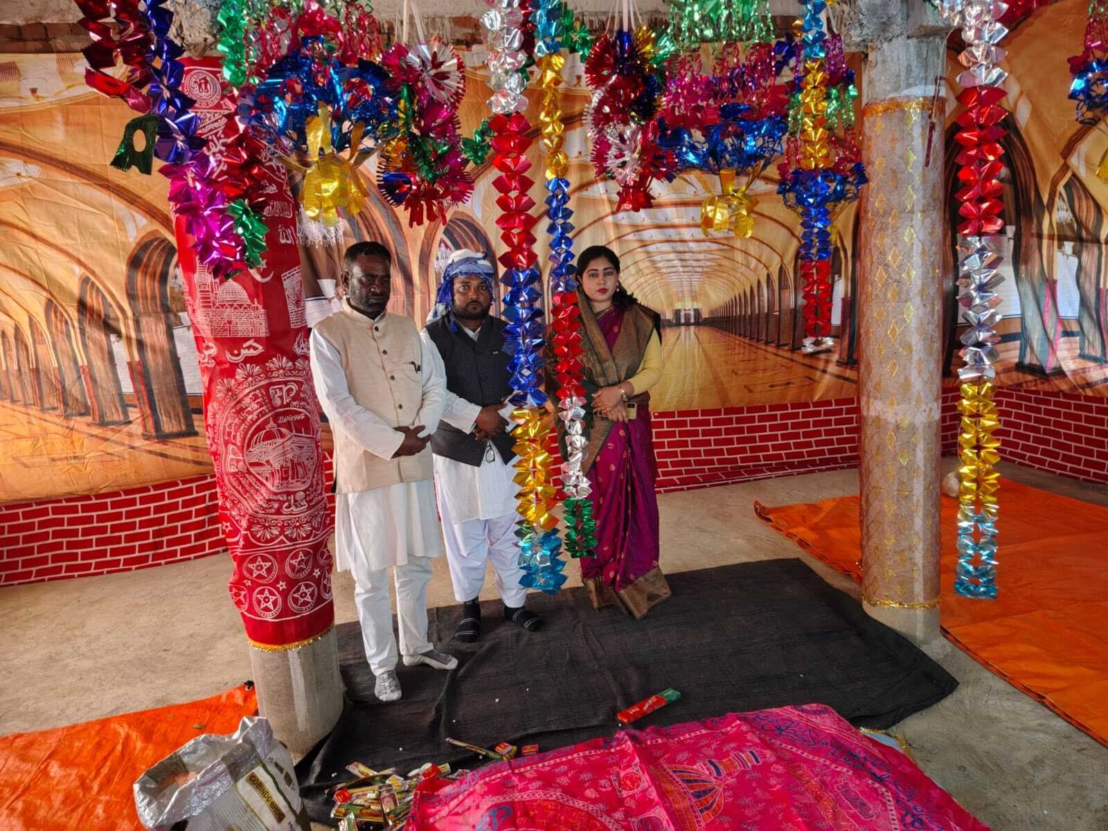 झामुमो नेत्री ने बूढ़ा बाबा के मजार पर की चादरपोशी