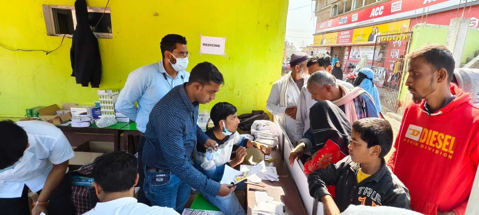 बड़तल्ला में लोगों ने स्वास्थ्य शिविर का उठाया लाभ