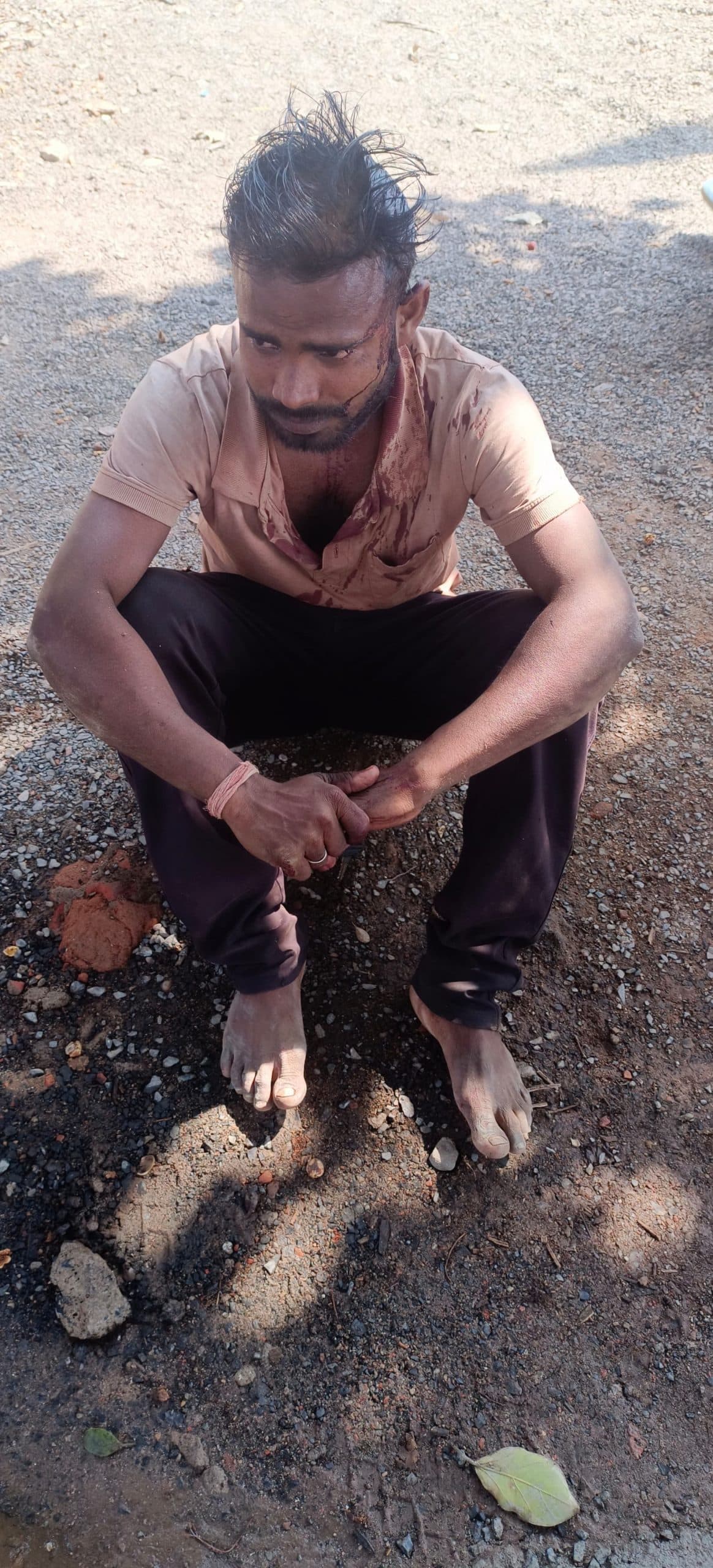 युवक ने पिता व भाई पर लगाया मारपीट करने का आरोप