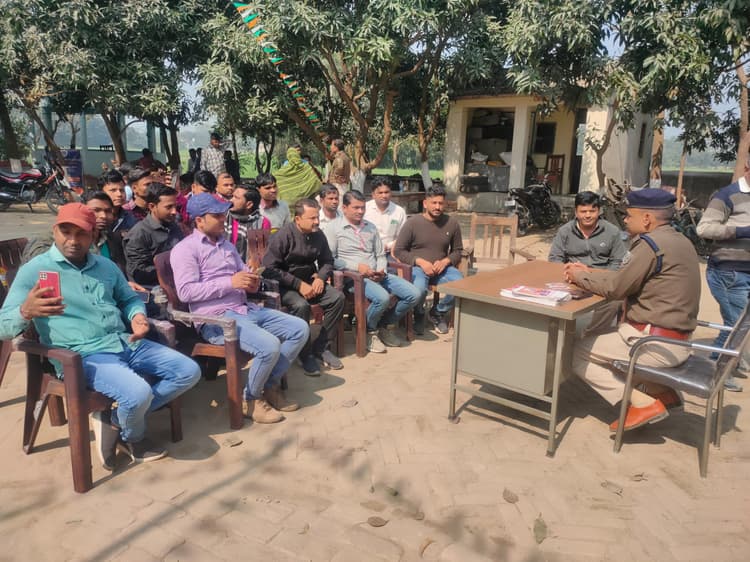 थानाध्यक्ष ने सीएसपी संचालकों को दी सतर्क रहने की नसीहत