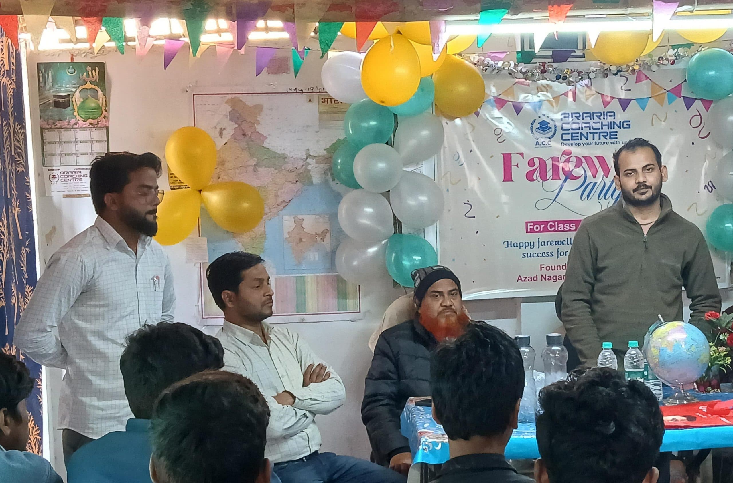 10वीं के छात्र-छात्राओं को दी विदाई