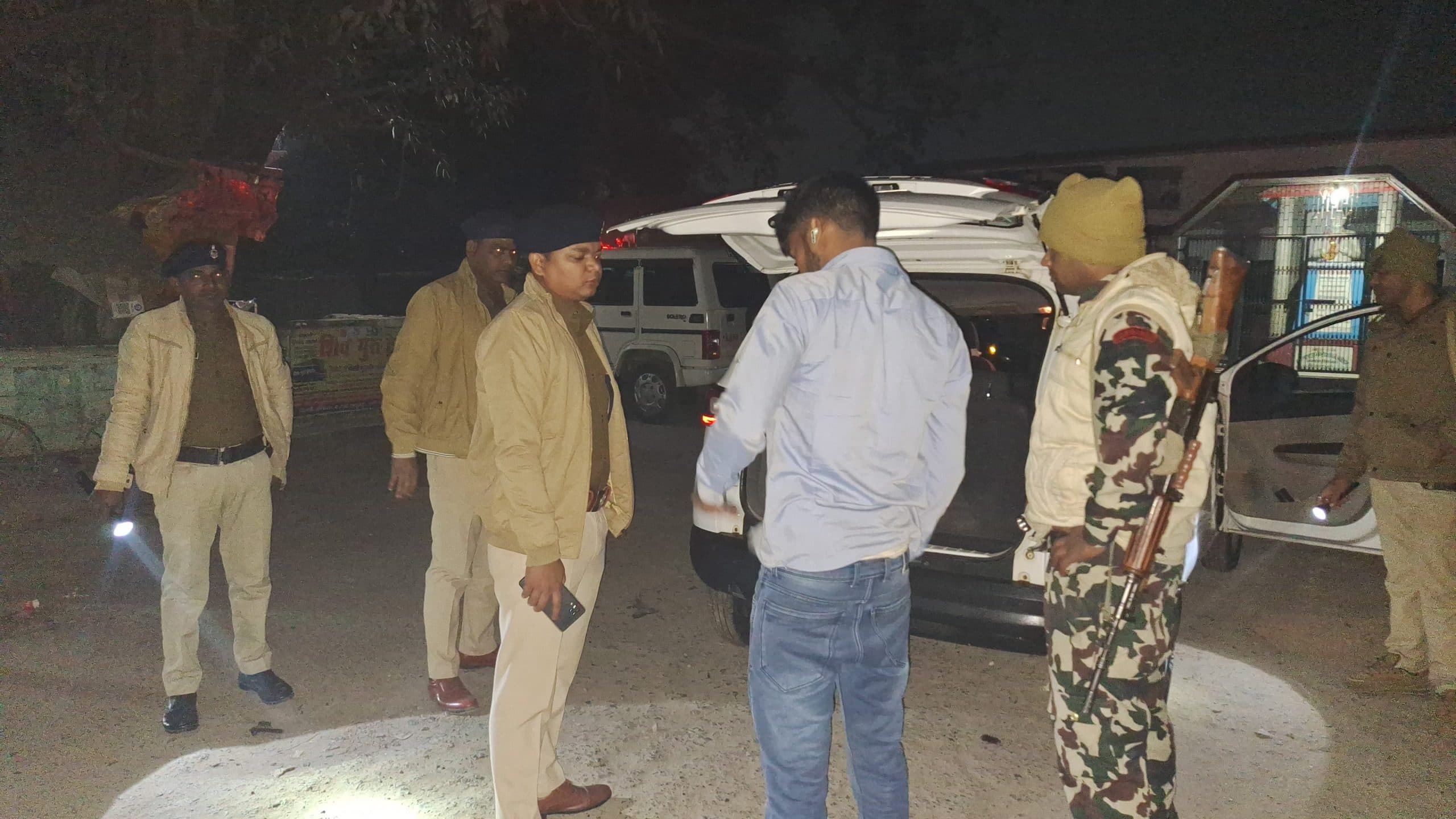 सीमावर्ती क्षेत्र में अलर्ट मोट पर है पुलिस, चलाया गया रोको-टोको अभियान