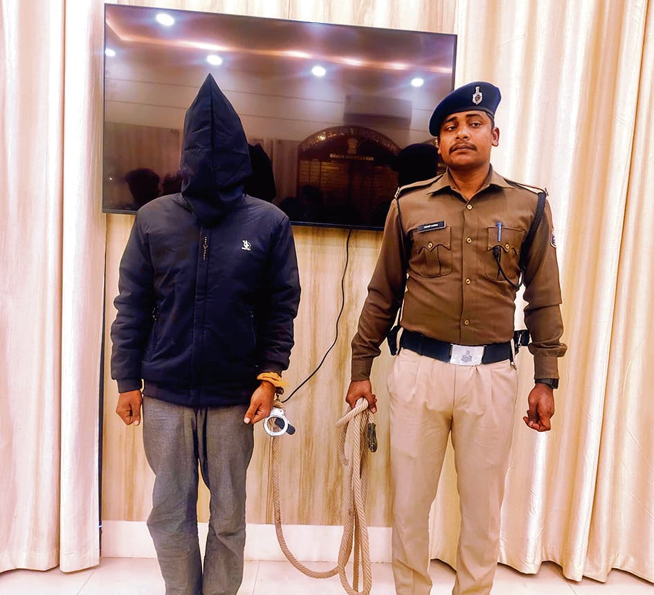 प्रोपर्टी डीलर हत्याकांड का मुख्य शूटर गिरफ्तार, मुख्य अभियुक्त की तलाश