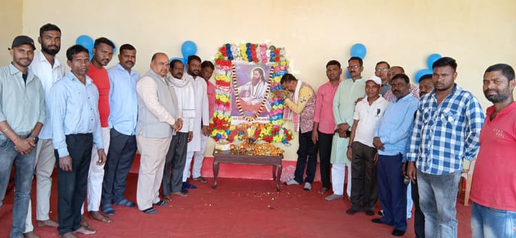 Guru Ravidas Jayanti 2025: बेरमो कोयलांचल में जगह-जगह संत शिरोमणि गुरु रविदास को किया गया नमन