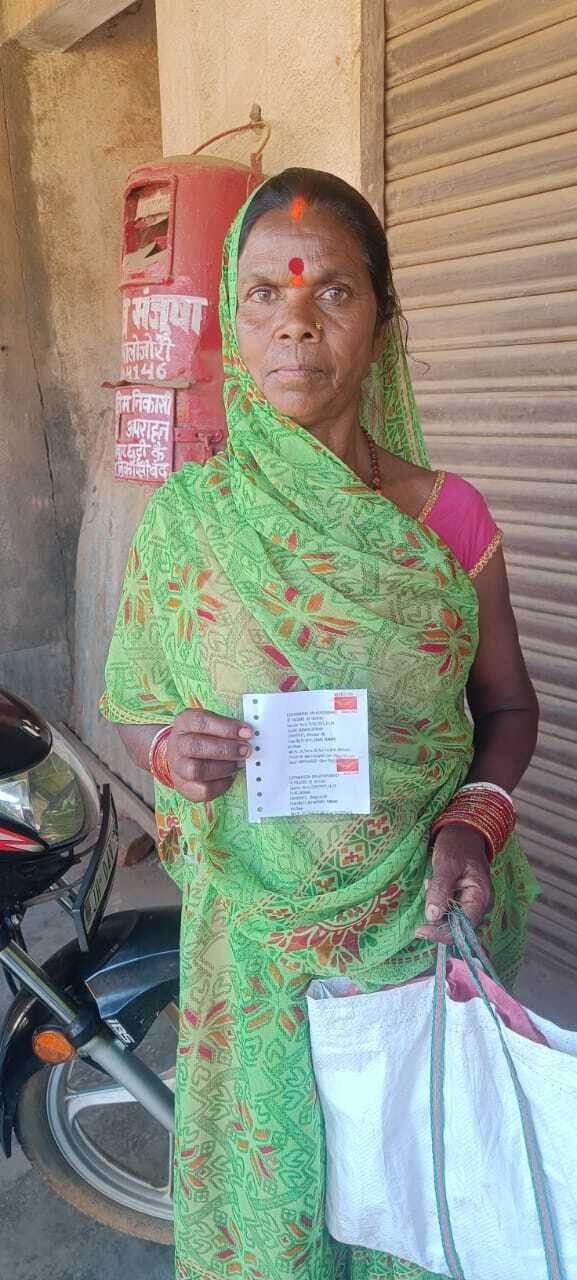 पंचायत सचिव पर अबुआ आवास की राशि निकासी का लगाया आरोप