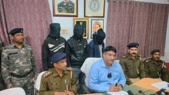 चोरी की आठ बाइकों के साथ बाइक चोर गिरोह का किया उद्भेदन, तीन गिरफ्तार