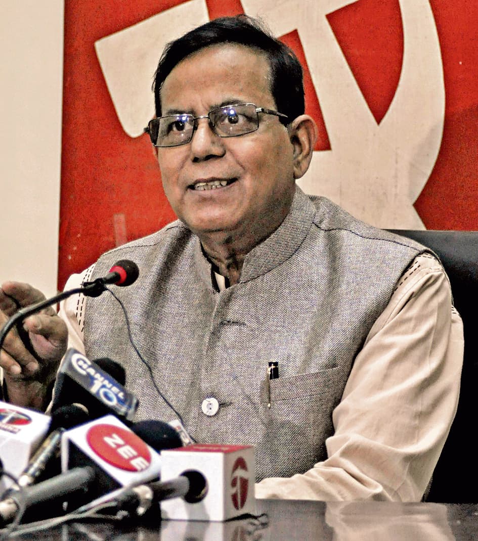 दिशाहीन बजट, बढ़ रहा ऋण का बोझ : सलीम