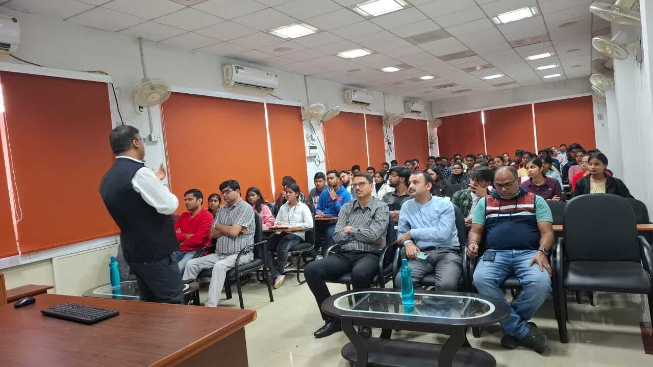 Dhanbad News : आइआइटी आइएसएम में क्रिप्टोग्राफी व नेटवर्क सुरक्षा पर बूट कैंप शुरू