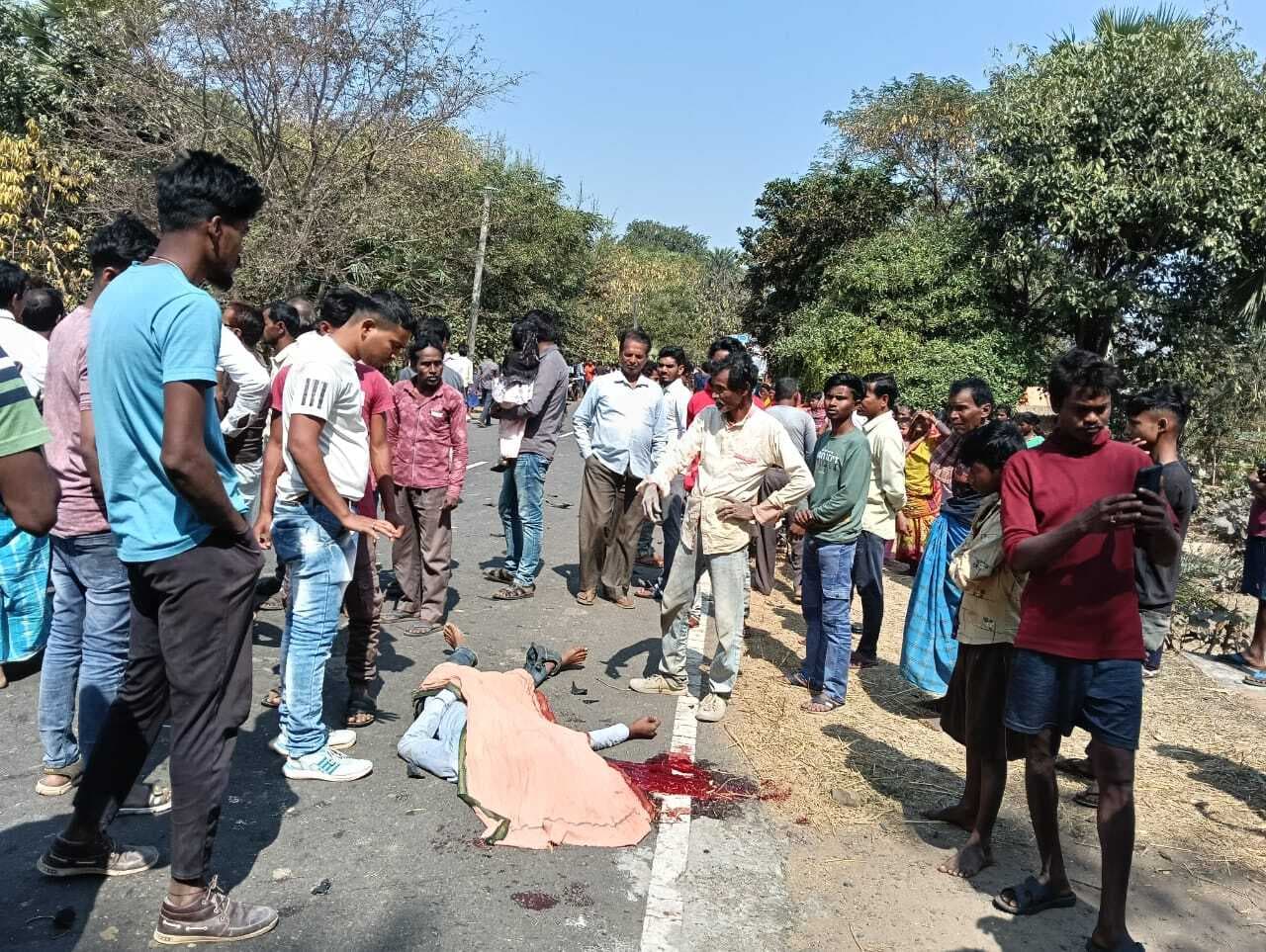 Lead News : बीमार पिता के निधन के सात दिनों बाद हादसे ने ले ली पुत्र की जान