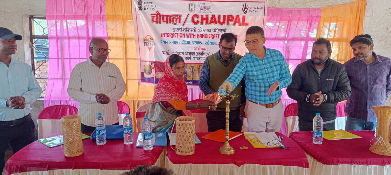 योजनाओं का लाभ लेकर समूह में कार्य करें शिल्पकार : मुखिया