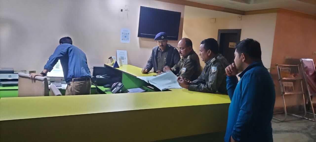 मैट्रिक व इंटर की परीक्षा कदाचारमुक्त कराने को लेकर होटलों में हुई छापेमारी