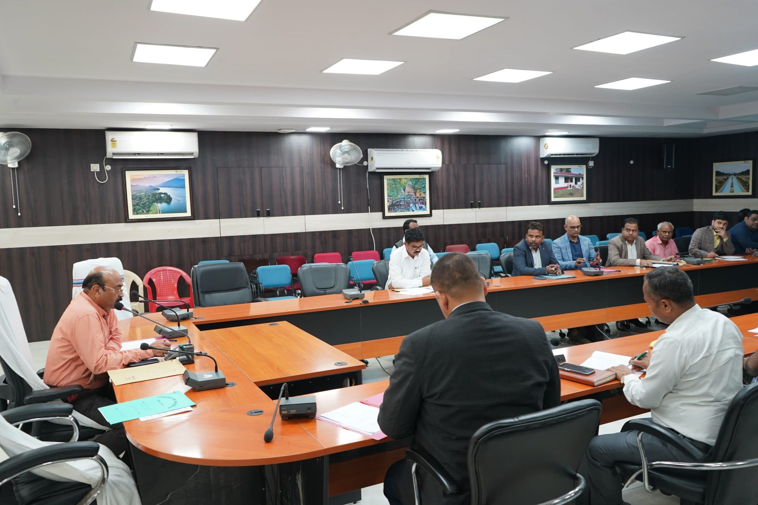 Jamshedpur news.राजस्व वसूली में विद्युत विभाग अव्वल, वाणिज्य विभाग ने की 55 प्रतिशत वसूली