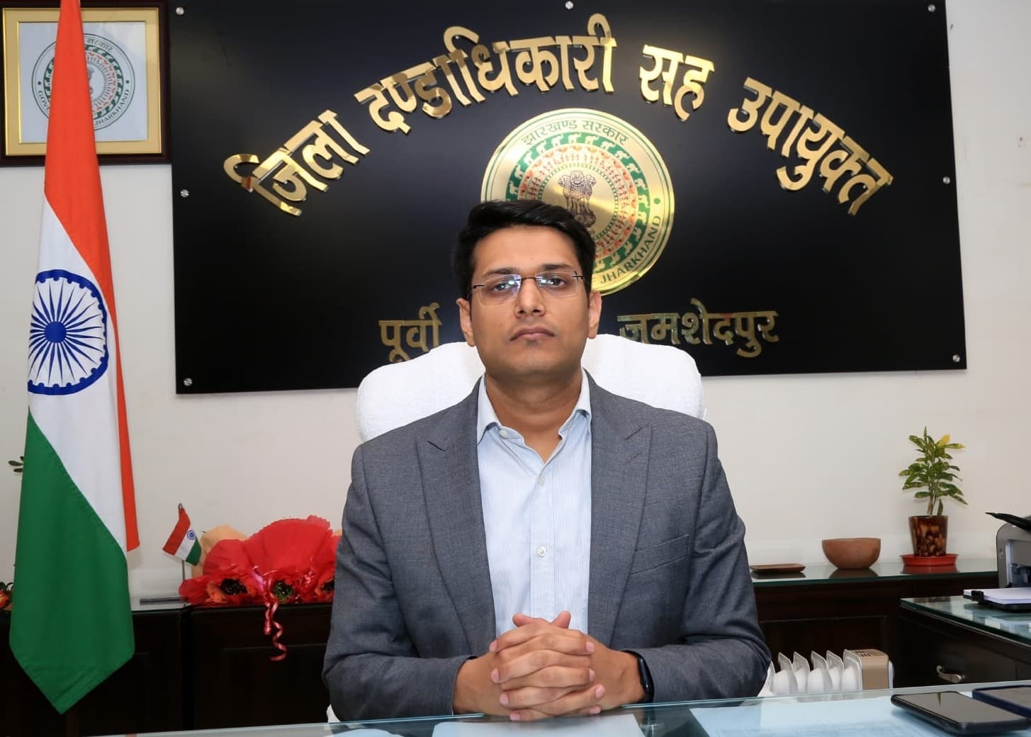 Jamshedpur News : शहर में लगातार हो रही सड़क दुर्घटना पर जिला प्रशासन गंभीर, बेहतर ट्रैफिक व्यवस्था पर होगा मंथन