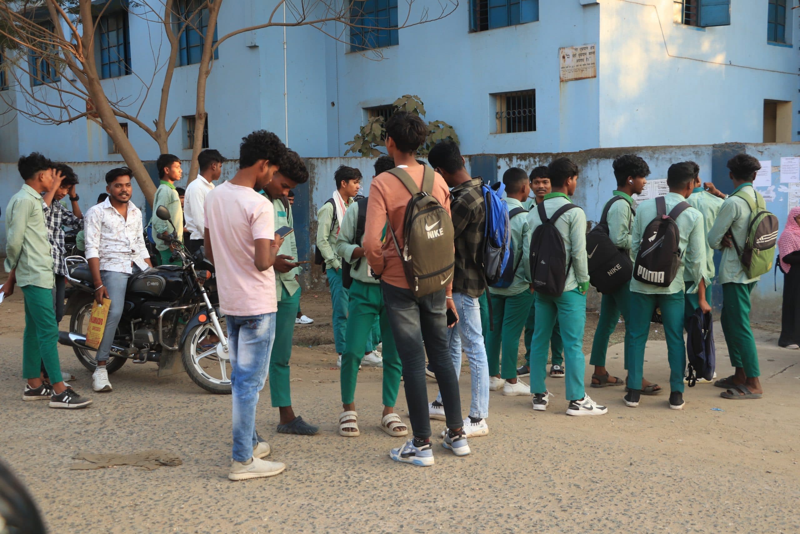 Jamshedpur News : गुरुवार को मैट्रिक-इंटर में 118 परीक्षार्थी रहे अनुपस्थित, कल होने वाली परीक्षा स्थगित