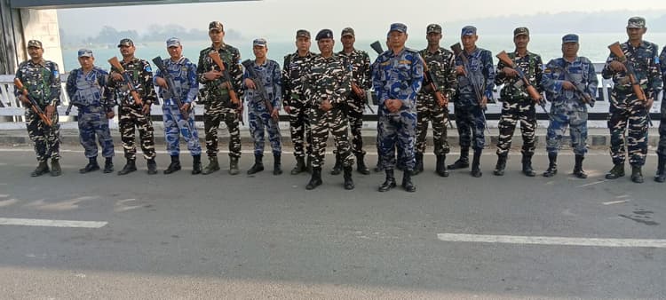 सीमा सुरक्षा को लेकर एसएसबी व नेपाल एपीएफ ने की संयुक्त पेट्रोलिंग