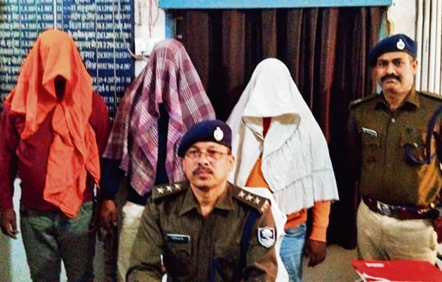 hajipur news. परिवहन विभाग की टीम पर हमला के तीन आरोपित गिरफ्तार