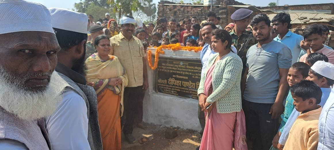 एक करोड़ 70 लाख की लागत से बनने वाली सड़क व स्कूल भवन का मंत्री ने किया शिलान्यास