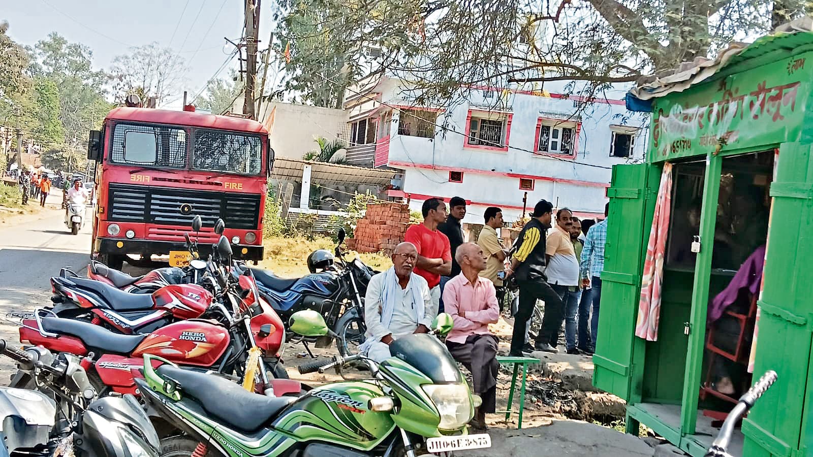 Jamshedpur News : नयी जिंस नहीं मिली तो शोले स्टाइल में जलमीनार पर चढ़ा युवक, महिला मित्र के कहने पर 5 घंटे बाद उतरा