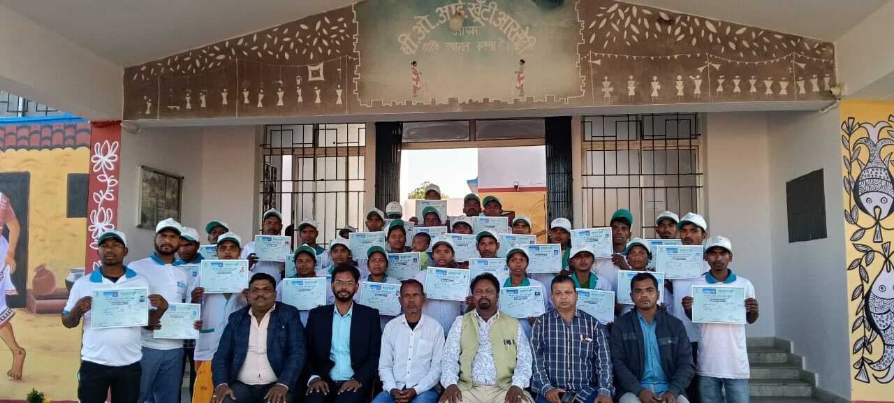 प्रशिक्षण का लाभ लेकर स्वरोजगार अपनायें : विधायक