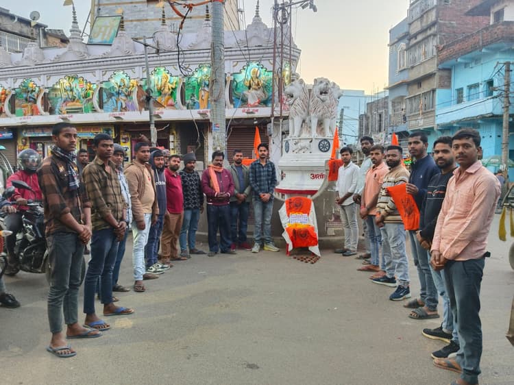 अभाविप ने पुलवामा शहीदों को दिया श्रद्धांजलि
