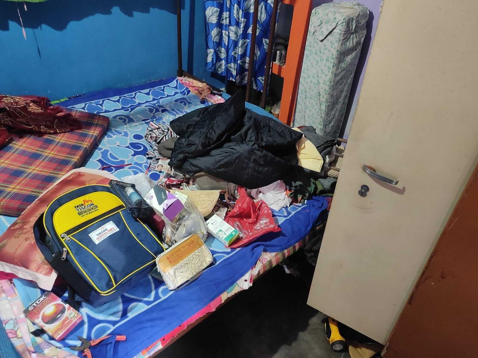 पूर्व उप मुख्यमंत्री के चचेरे भाई के घर चोरी