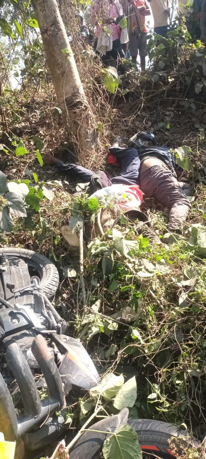 एनएच-31 पर भीषण सड़क हादसा: बाइक सवार दो लोगों की पर मौत