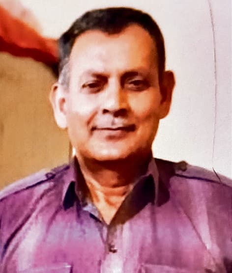 saran news. बेटी की शादी का निमंत्रण का कार्ड बांटने जा रहे स्कूटी सवार पिता को बोलेरो ने मारी टक्कर, मौत