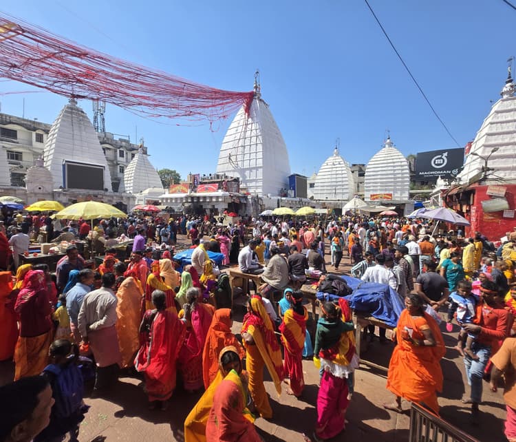 Deoghar News : बाबा मंदिर में महाशिवरात्रि के भीड़ नियंत्रण की तैयारी शुरू