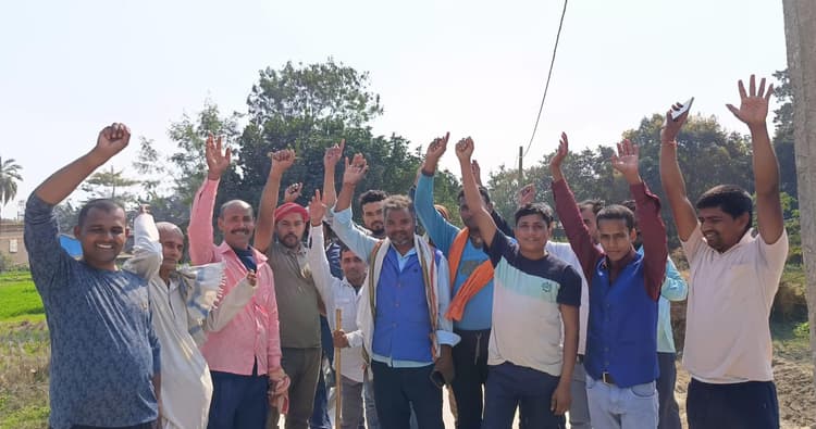 Madhubani News : गुणवत्तापूर्ण सड़क निर्माण नहीं होने पर ग्रामीणों में नाराजगी