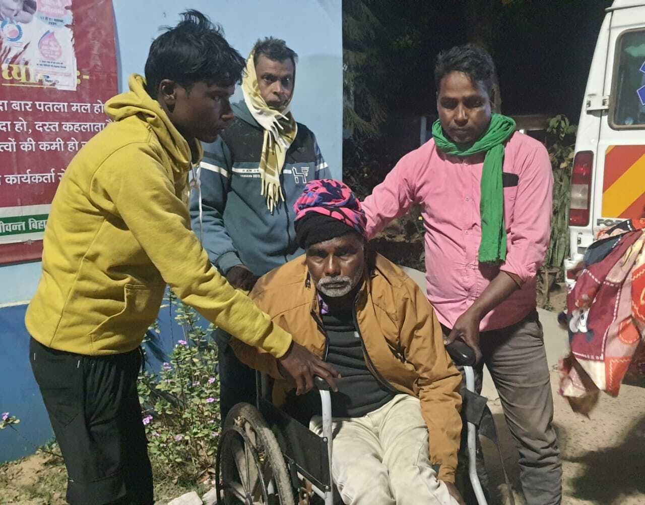 बाघमारी मोड़ पर बाइक दुर्घटना में चालक घायल, अस्पताल में भर्ती