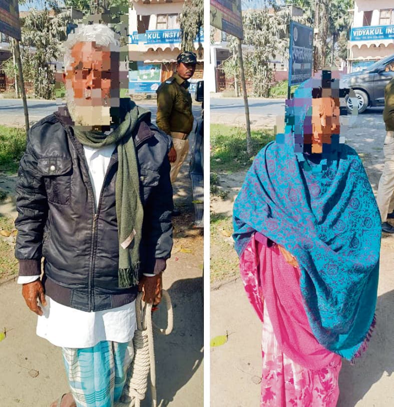 बेटी की हत्या कर शव दफनाने के आरोप में माता-पिता गिरफ्तार