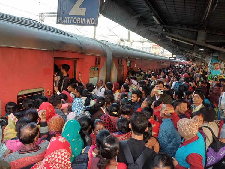 भीड़ का झंझट ही नहीं, एटीवीएम स्मार्ट कार्ड से लें टिकट